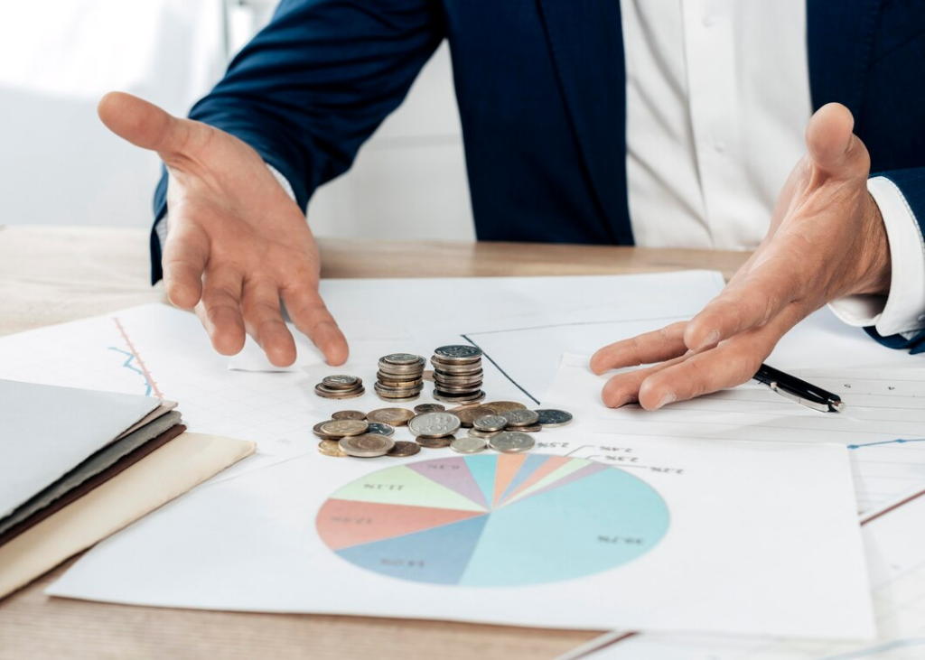 O gerenciamento de custo e despesa é essencial para um controle financeiro eficiente e possibilita otimizar o capital. Leia mais sobre.