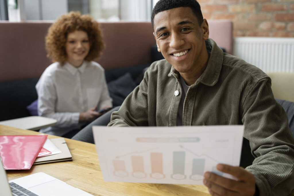 Quer saber como reduzir custos empresariais e ainda manter a excelência no atendimento? Confira dicas valiosas.